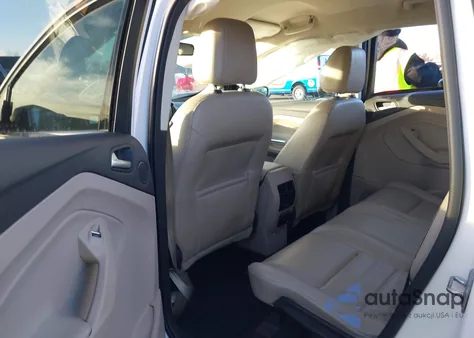 2017 Ford Escape Titanium z USA, uszkodzony, nr VIN 1FMCU0J94HUA64850